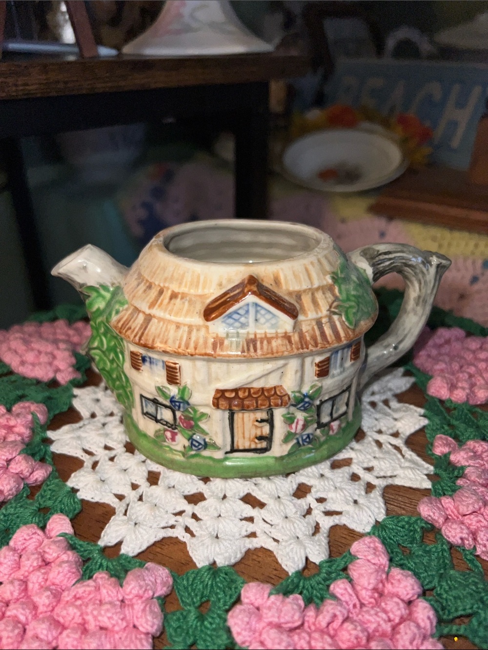 Hand-Painted Cottage creamer pot Home Art - made in japan